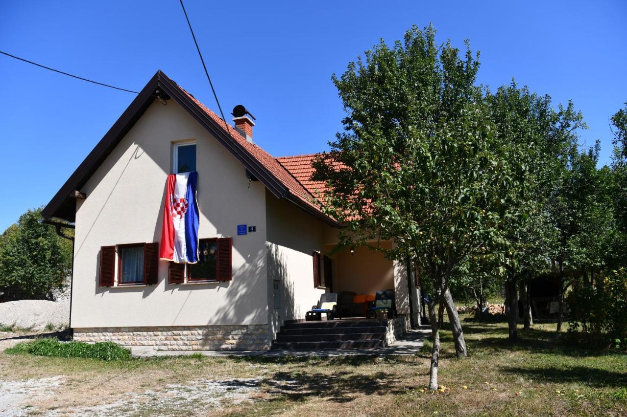 Holiday Home Matan Saborsko Exterior photo