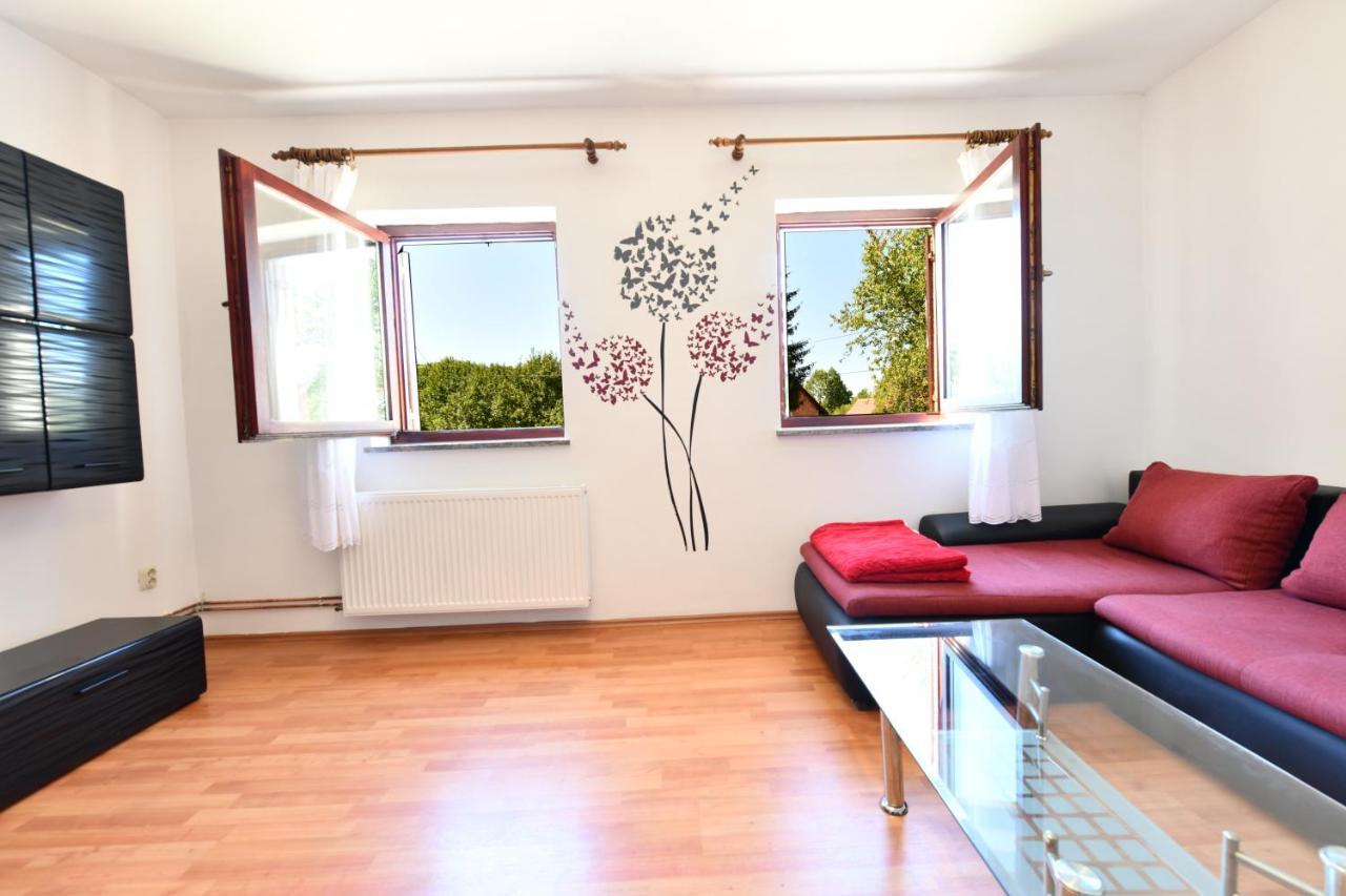 Holiday Home Matan Saborsko Exterior photo